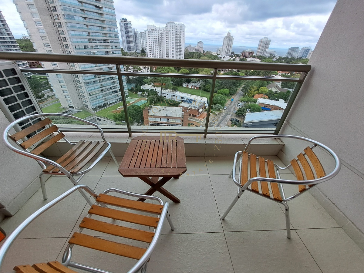 Apartamento ID.3529 - Apartamento de Venta en Edificio Lafayette , Punta del este , Roosevelt 
