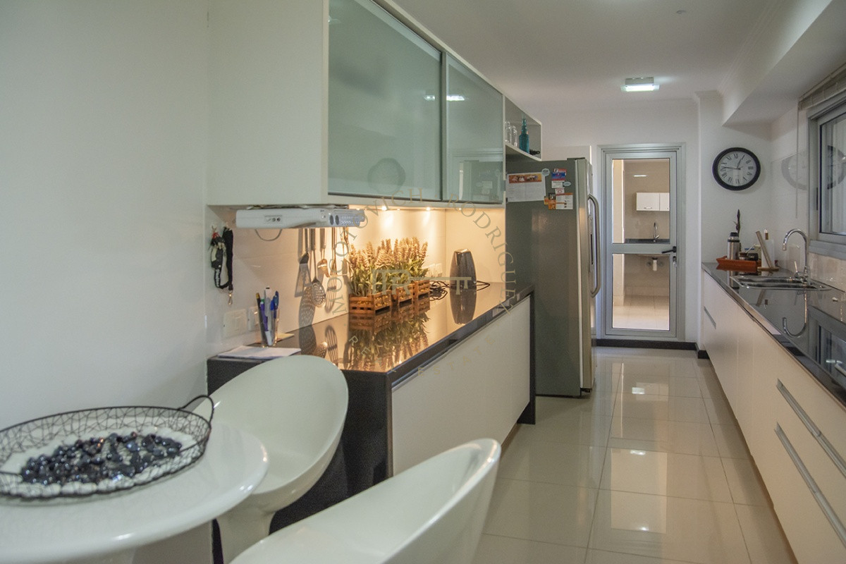 Apartamento ID.2947 - Departamento en venta frente al mar. Torre Lobos, Playa Brava, 3 dormitorios.
