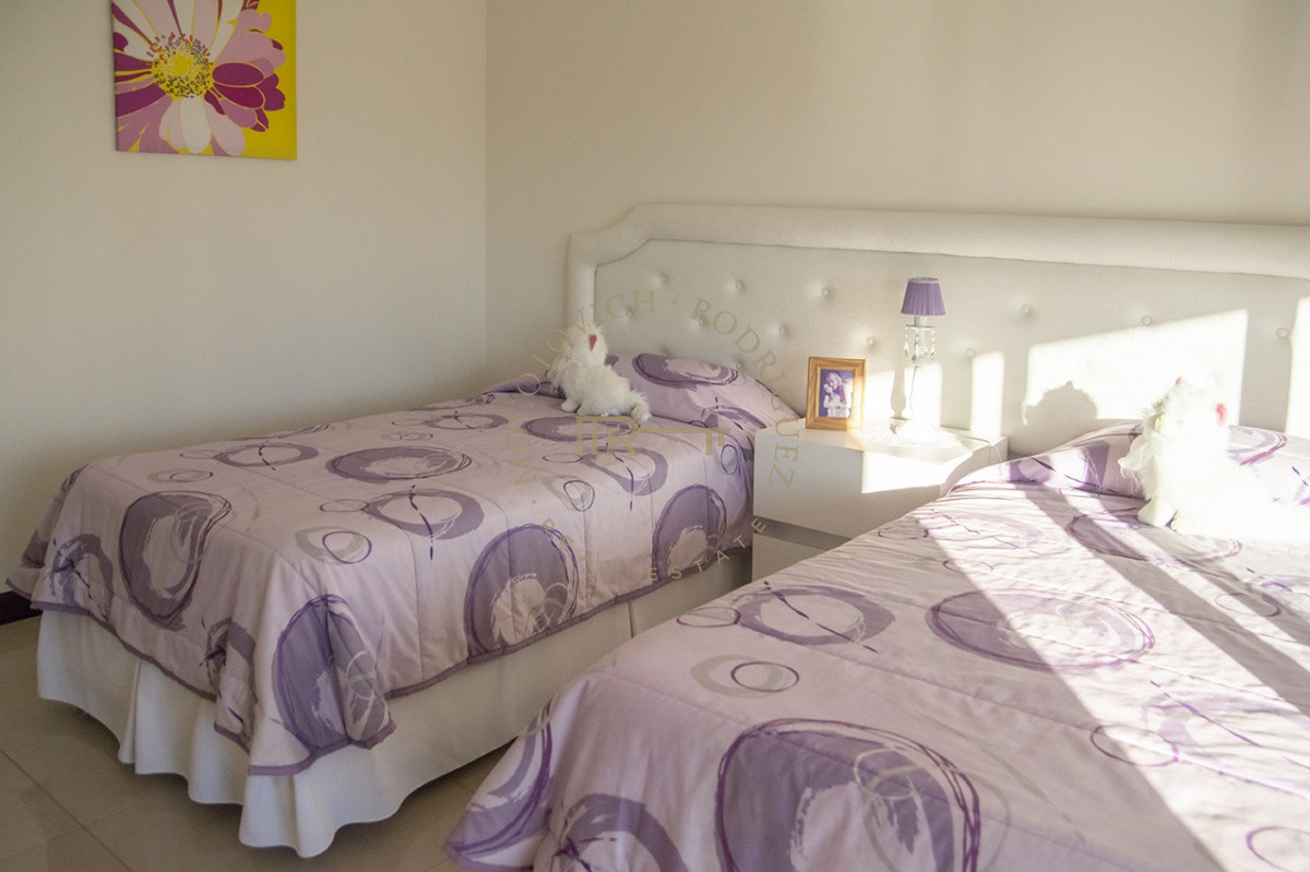 Apartamento ID.2949 - Departamento en venta frente al mar. Torre Lobos, Playa Brava, 3 dormitorios.