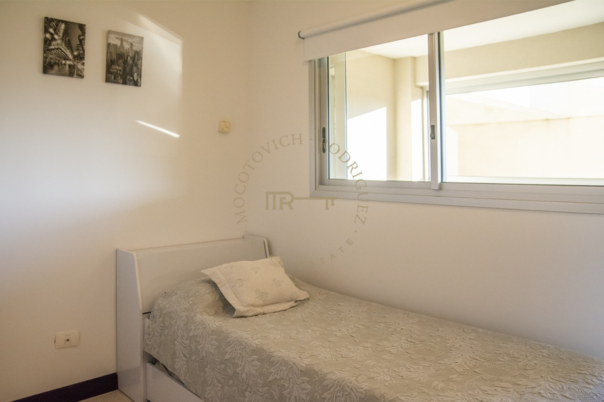 Apartamento ID.2949 - Departamento en venta frente al mar. Torre Lobos, Playa Brava, 3 dormitorios.