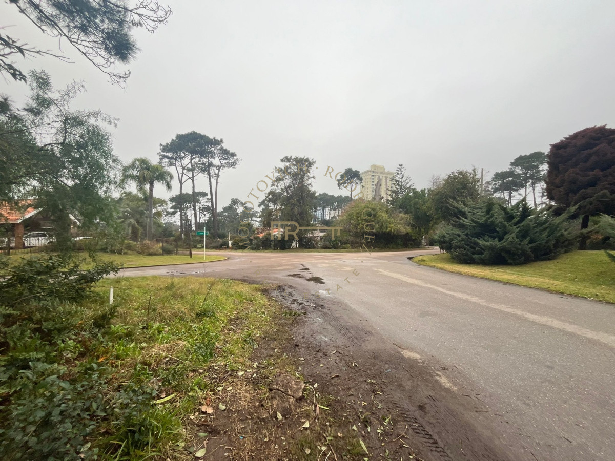 Terreno ID.1966 - Terreno ubicado en zona residencial.