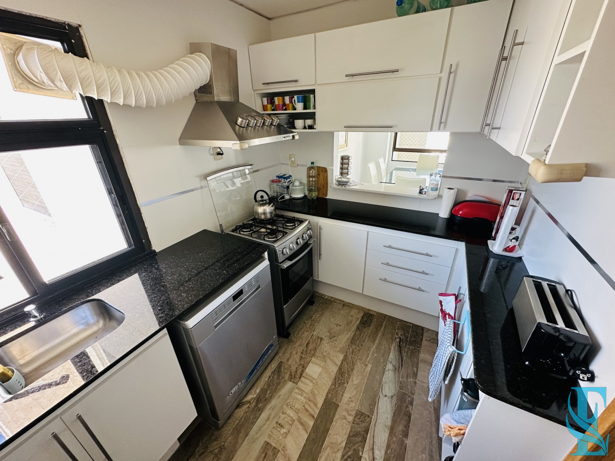 Apartamento ID.555 - Apartamento en venta de 3 dormitorios en Playa Brava , Punta del este 