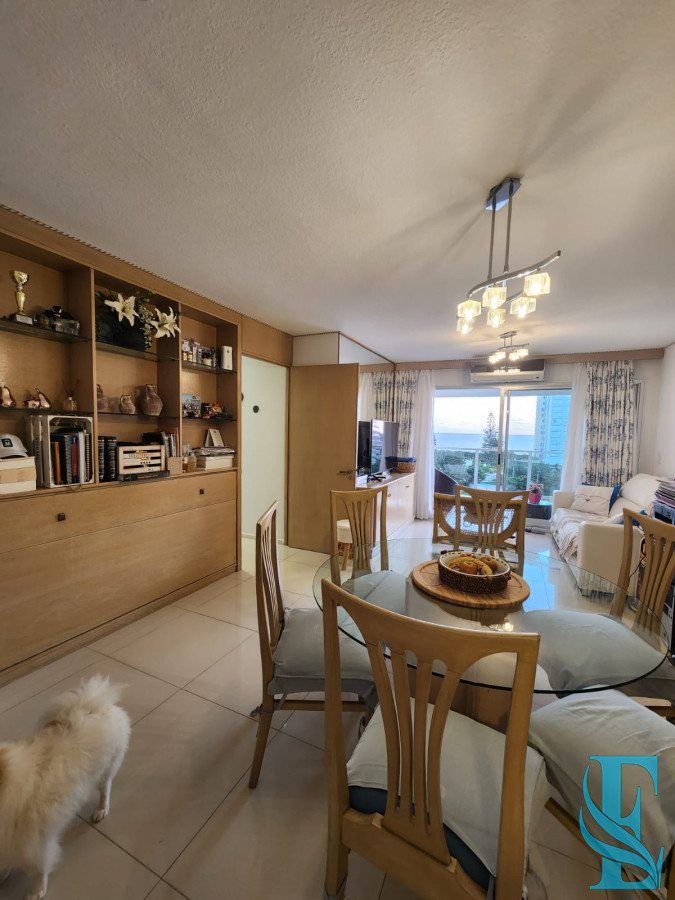 Apartamento ID.551 -  Apartamento en venta frente al mar 2 dormitorios , Playa Mansa 