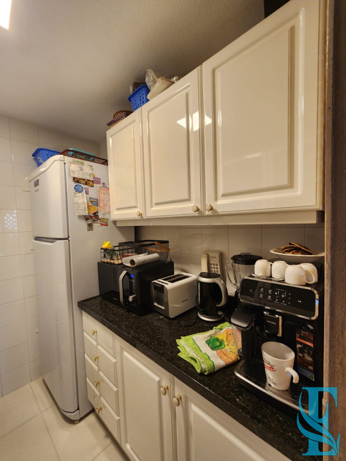 Apartamento ID.551 -  Apartamento en venta frente al mar 2 dormitorios , Playa Mansa 