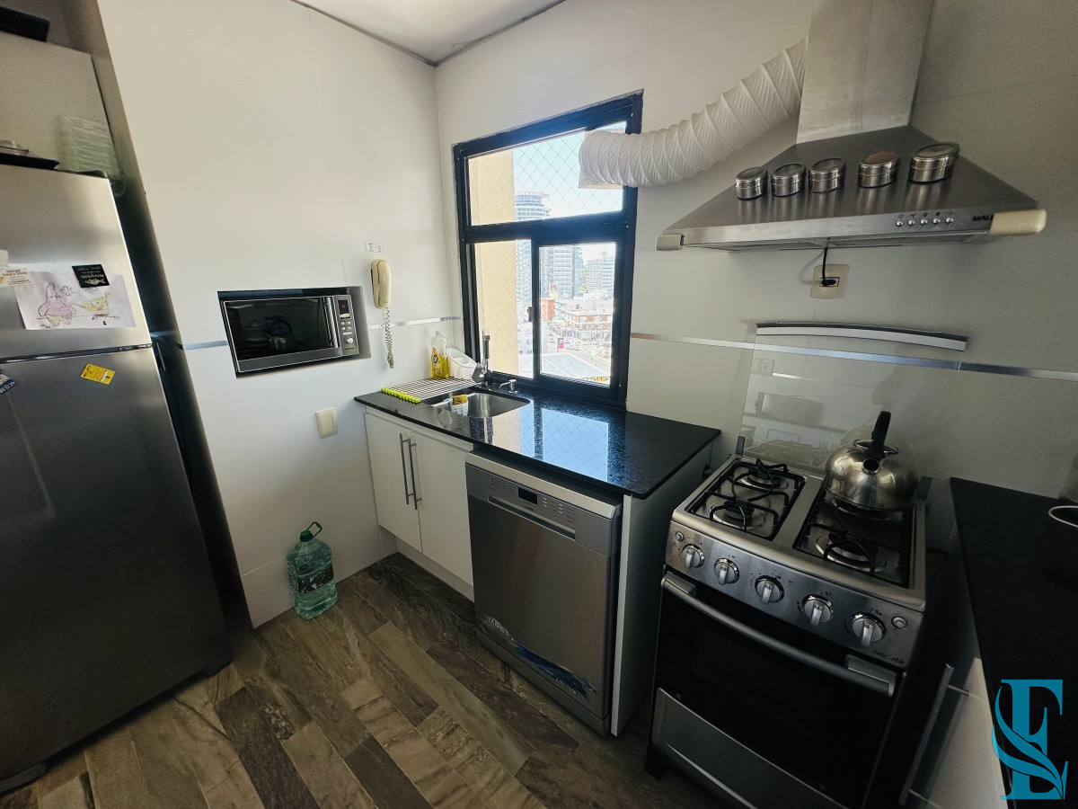 Apartamento ID.555 - Apartamento en venta de 3 dormitorios en Playa Brava , Punta del este 