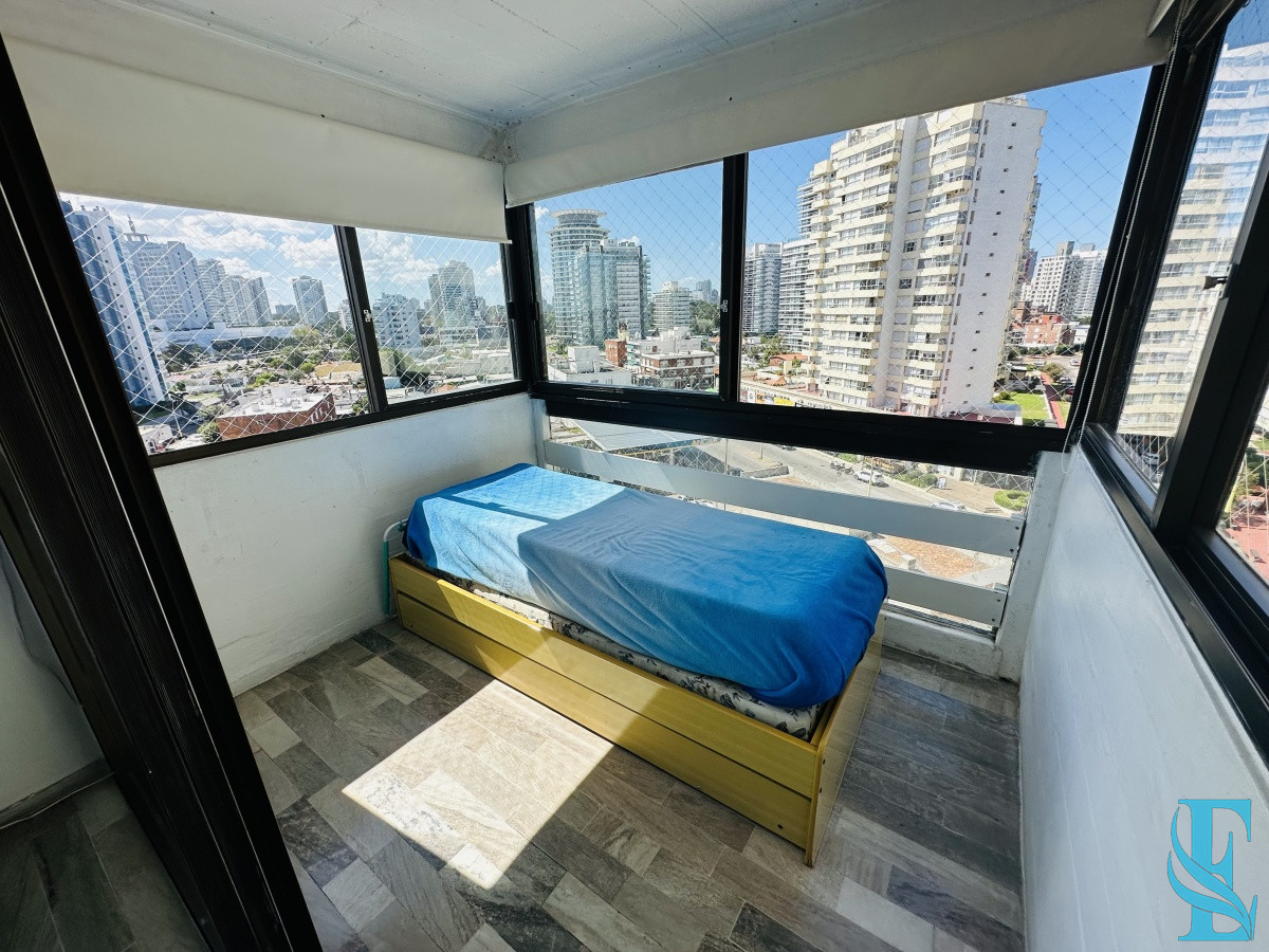 Apartamento ID.555 - Apartamento en venta de 3 dormitorios en Playa Brava , Punta del este 