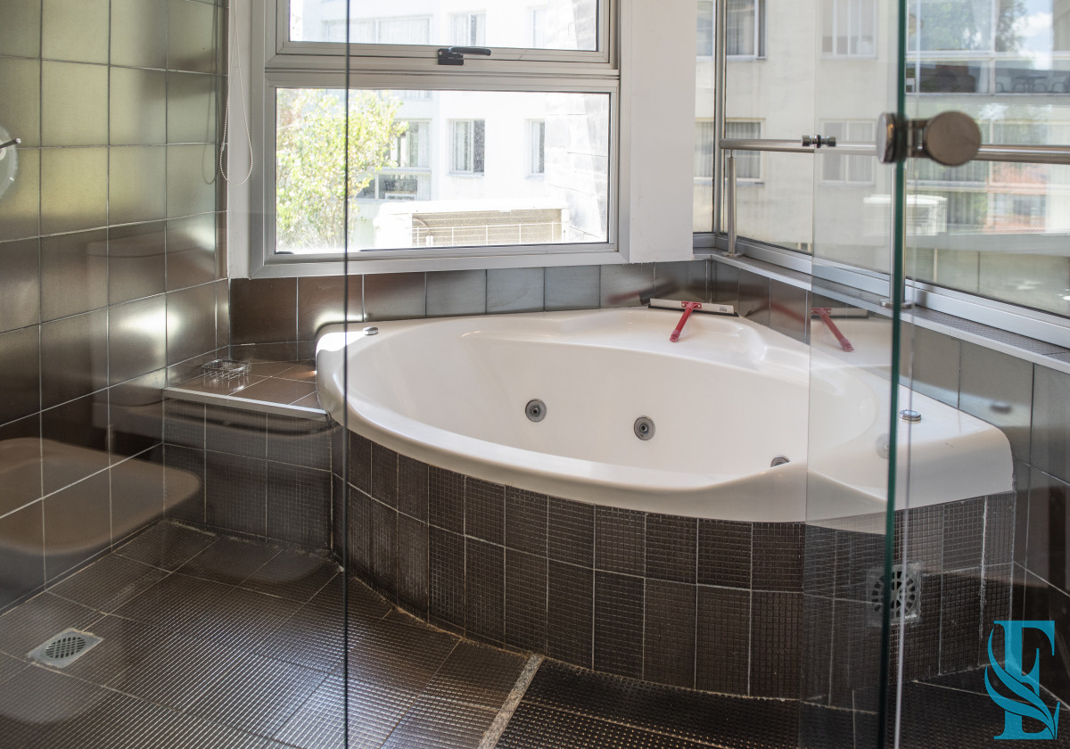 Apartamento ID.926 - Vende hermoso Penthouse en Playa Mansa con azotea propia en Punta del Este