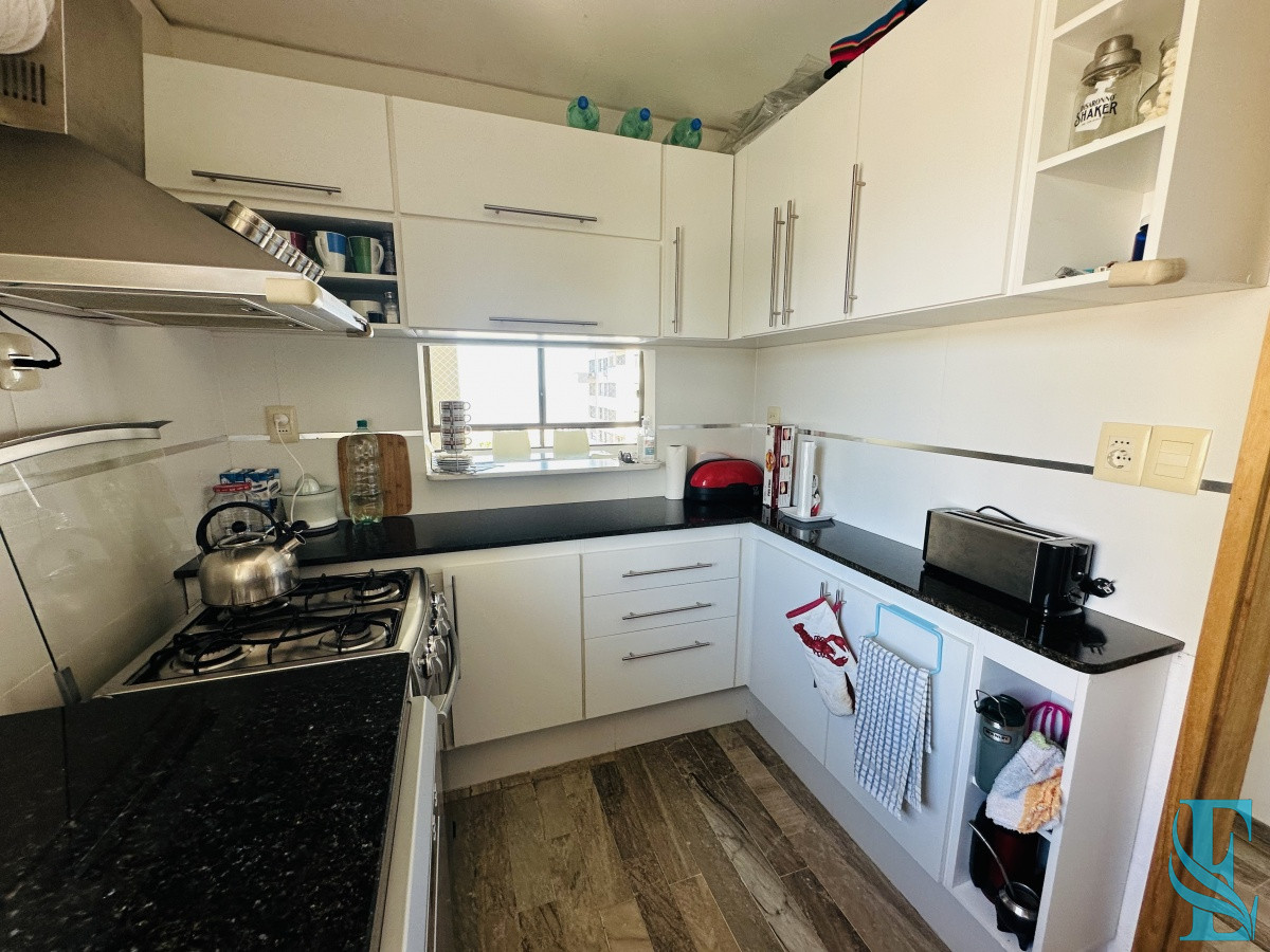 Apartamento ID.555 - Apartamento en venta de 3 dormitorios en Playa Brava , Punta del este 