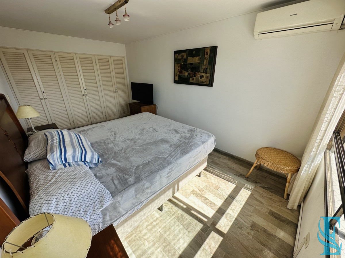 Apartamento ID.555 - Apartamento en venta de 3 dormitorios en Playa Brava , Punta del este 