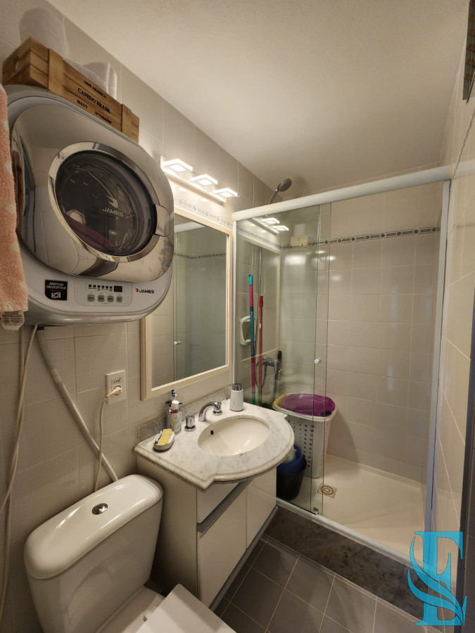 Apartamento ID.551 -  Apartamento en venta frente al mar 2 dormitorios , Playa Mansa 