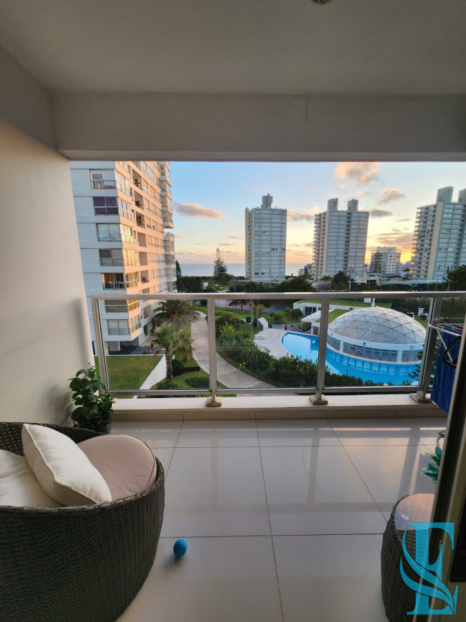 Apartamento ID.551 -  Apartamento en venta frente al mar 2 dormitorios , Playa Mansa 