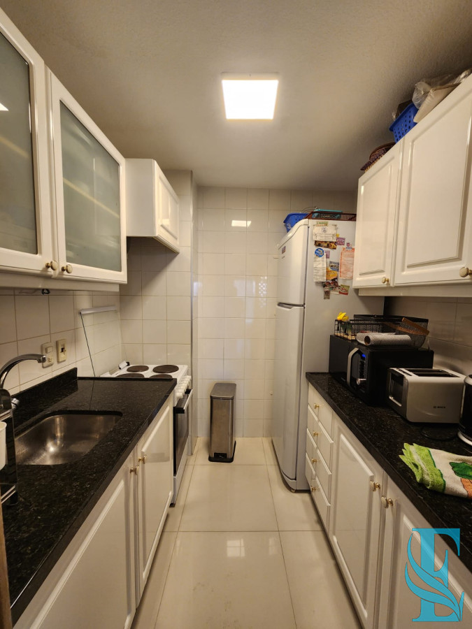 Apartamento ID.551 -  Apartamento en venta frente al mar 2 dormitorios , Playa Mansa 