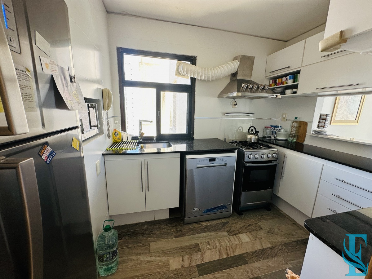 Apartamento ID.555 - Apartamento en venta de 3 dormitorios en Playa Brava , Punta del este 