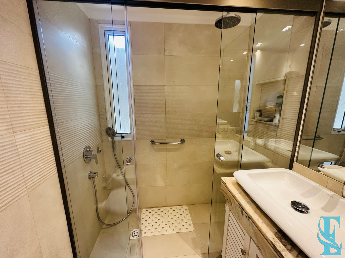 Apartamento ID.555 - Apartamento en venta de 3 dormitorios en Playa Brava , Punta del este 