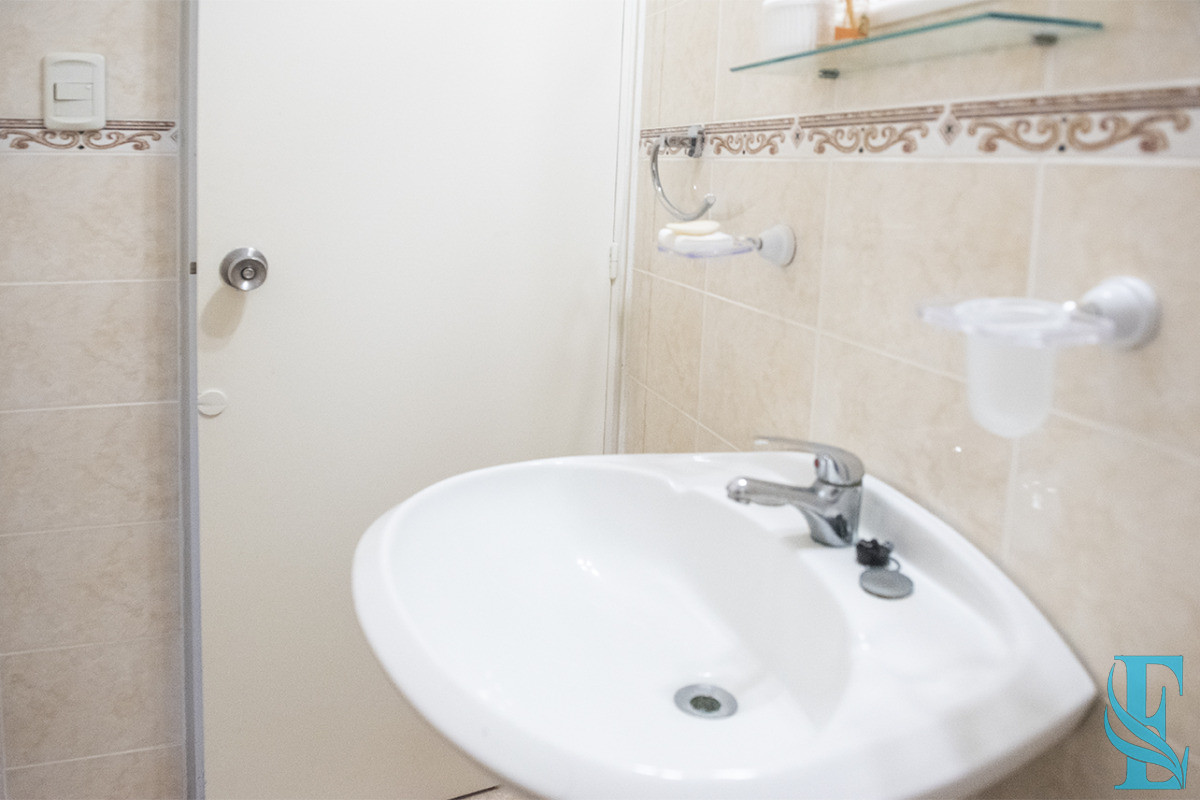 Apartamento ID.877 - Apartamento de 1 dormitorio y medio en venta en Peninsula, vista al mar. 