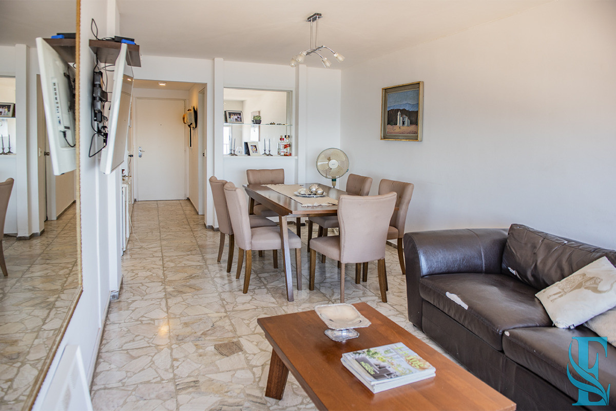 Apartamento ID.877 - Apartamento de 1 dormitorio y medio en venta en Peninsula, vista al mar. 