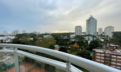 En venta apartamento con hermosa vista despejada de 2 dormitorios en Roosevelt- Punta del Este