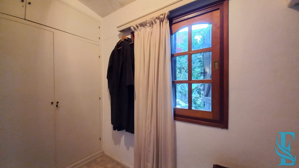 Casa ID.206 - Vende casa de 3 dormitorios (incluye depp), en Parada 4 de Playa Mansa, Punta del Este 