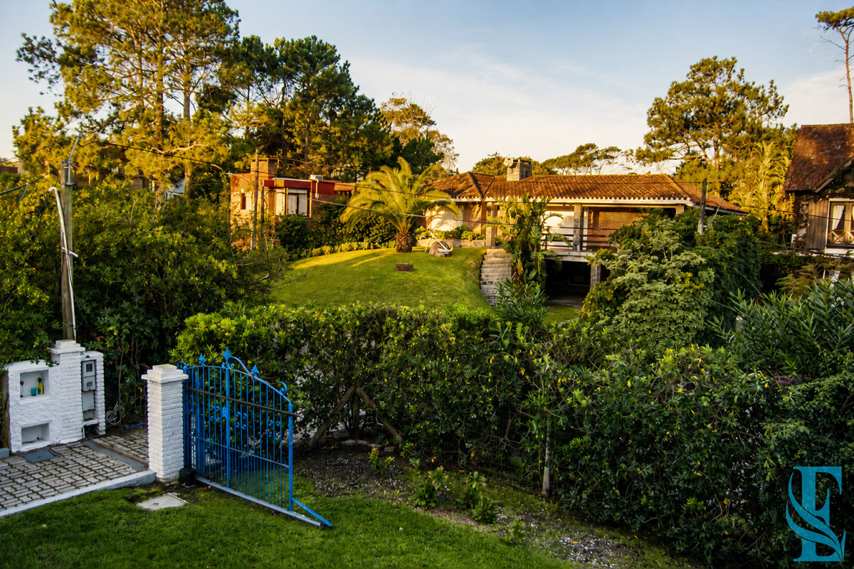 Casa ID.991 - En venta casa de 3 dormitorios en Maldonado
