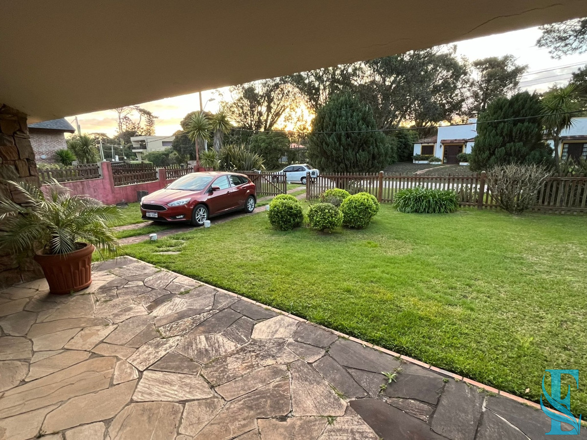 Casa ID.487 - Vende casa de 3 dormitorios en Pinares, Punta del Este 
