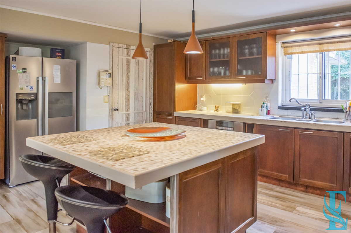 Casa ID.465 - Casa en Venta de 4 dormitorios en San Rafael , Punta del este 