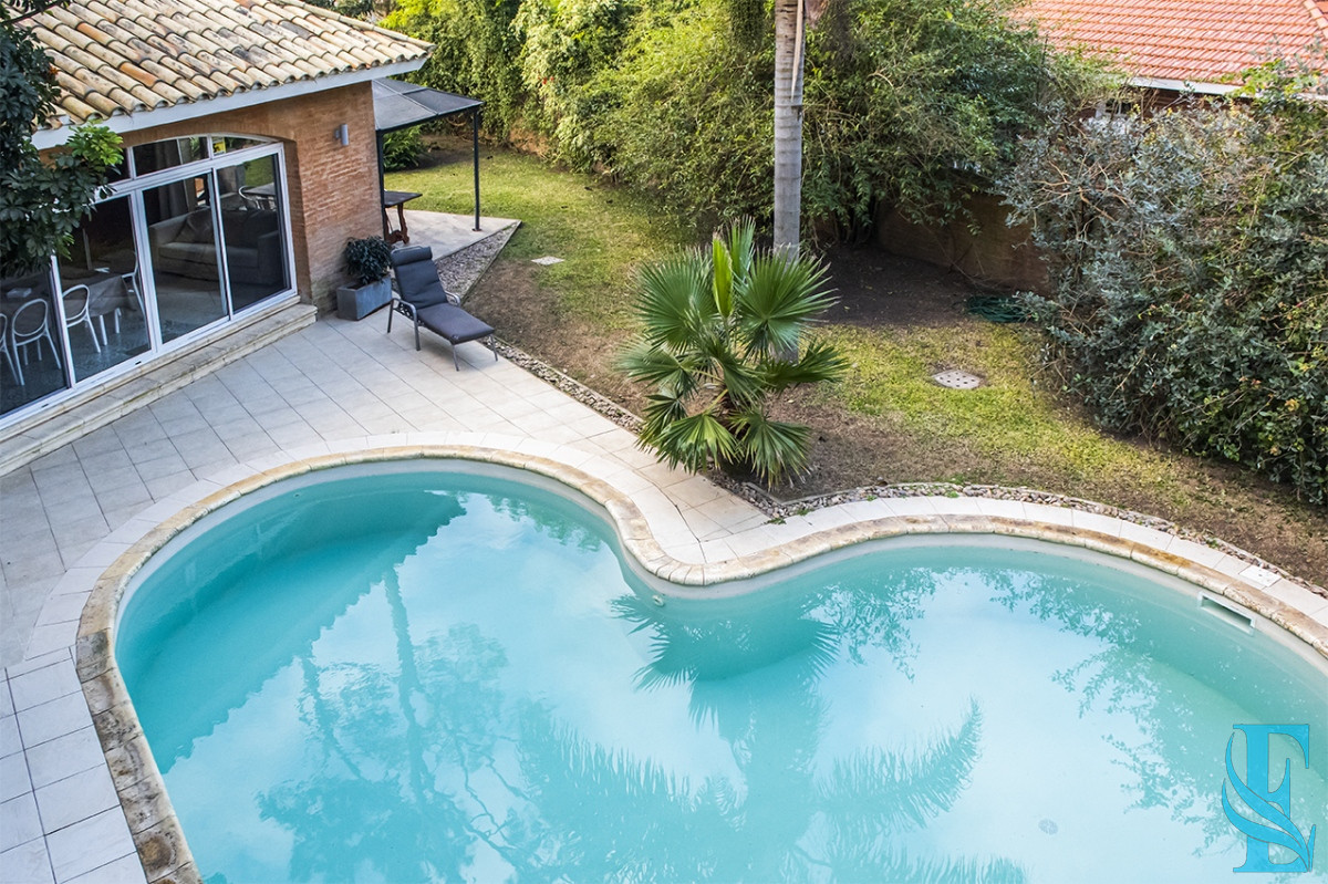 Casa ID.465 - Casa en Venta de 4 dormitorios en San Rafael , Punta del este 