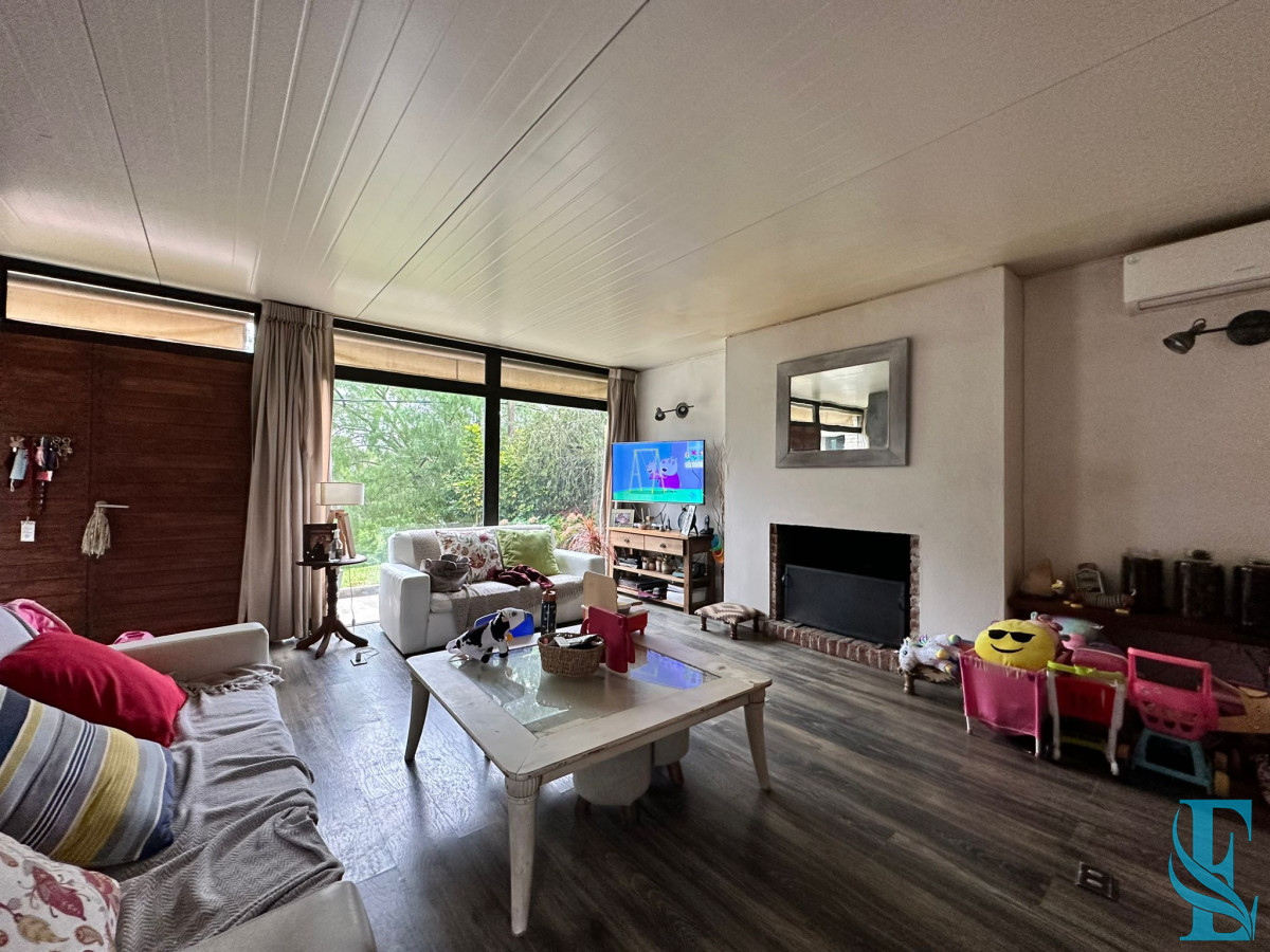 Casa ID.623 - Vende casa muy linda en Pinares , Punta del Este 