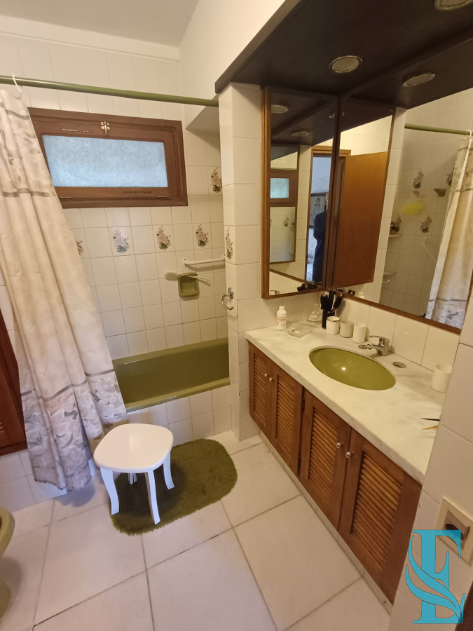 Casa ID.583 - Vende casa de 3 dormitorios en Cantegril, punta del este 