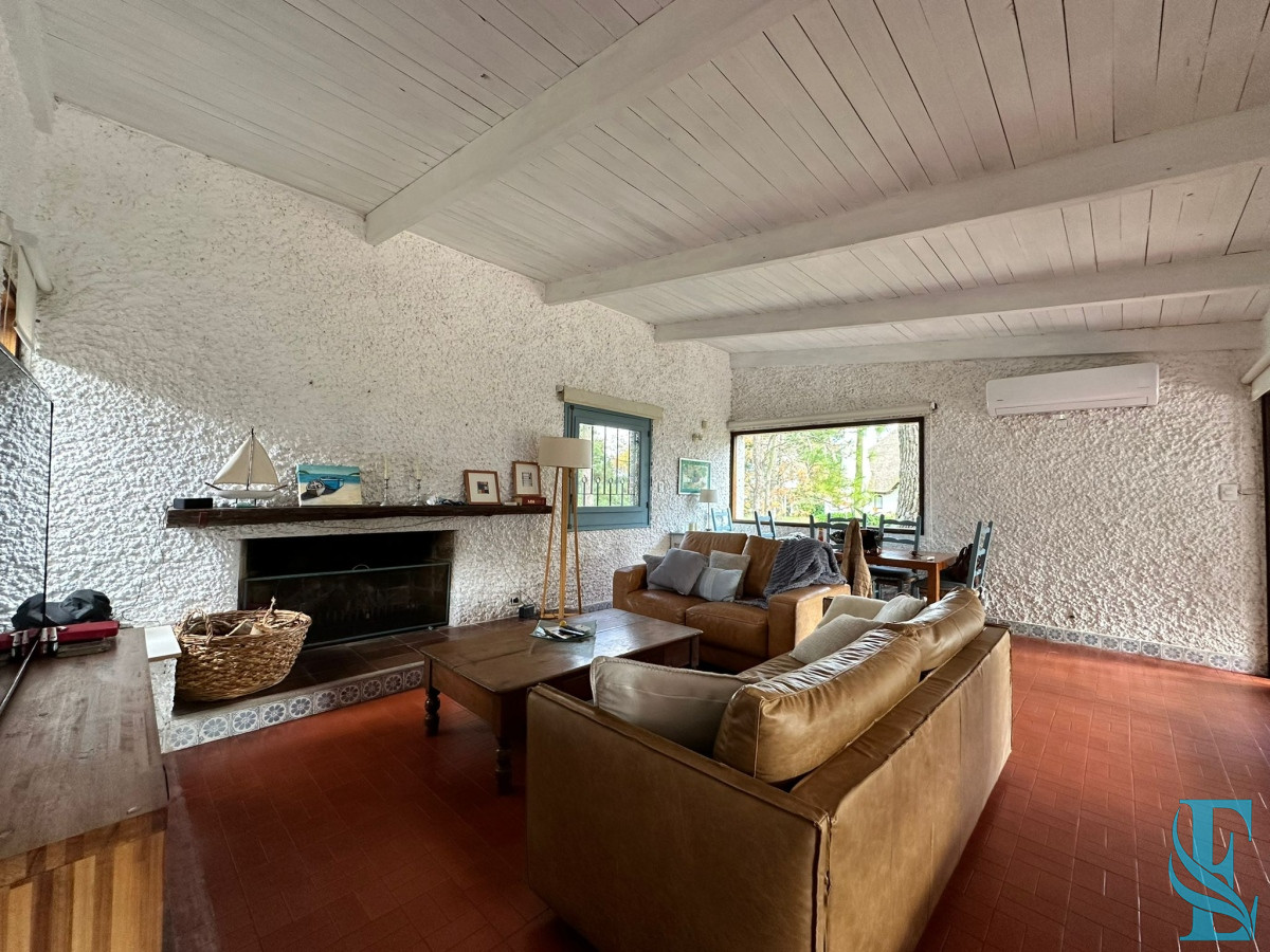 Casa ID.622 - Vende casa de 3 dormitorios en Pinares , Punta del Este 