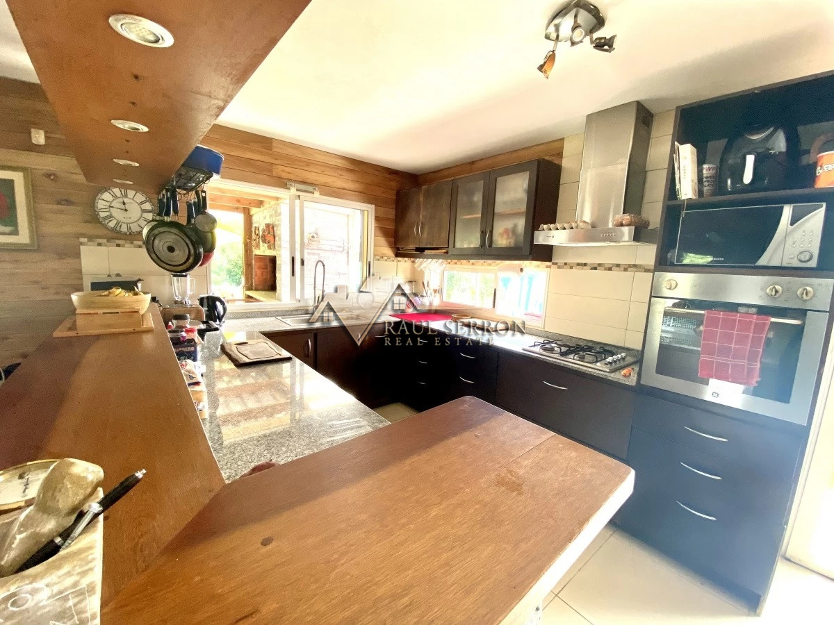 Casa ID.2272 - VENTA DE CASA EN BARRIO PRIVADO LA RESIDENCE DE 4 DORMITORIOS