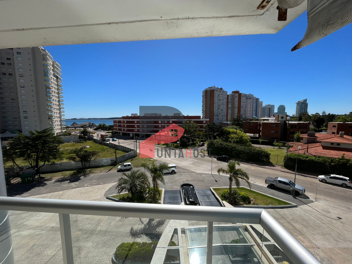 Apartamento ID.104 - Apartamento en venta de  2 dormitorios en Punta Del Este - Miami Boulevard