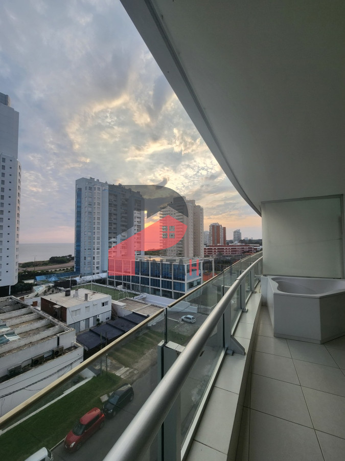 Apartamento ID.103 - Departamento en venta en Seasons Tower, a metros del mar.
