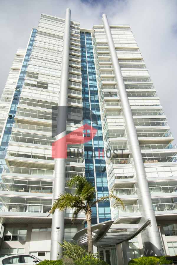 Apartamento ID.104 - Apartamento en venta de  2 dormitorios en Punta Del Este - Miami Boulevard