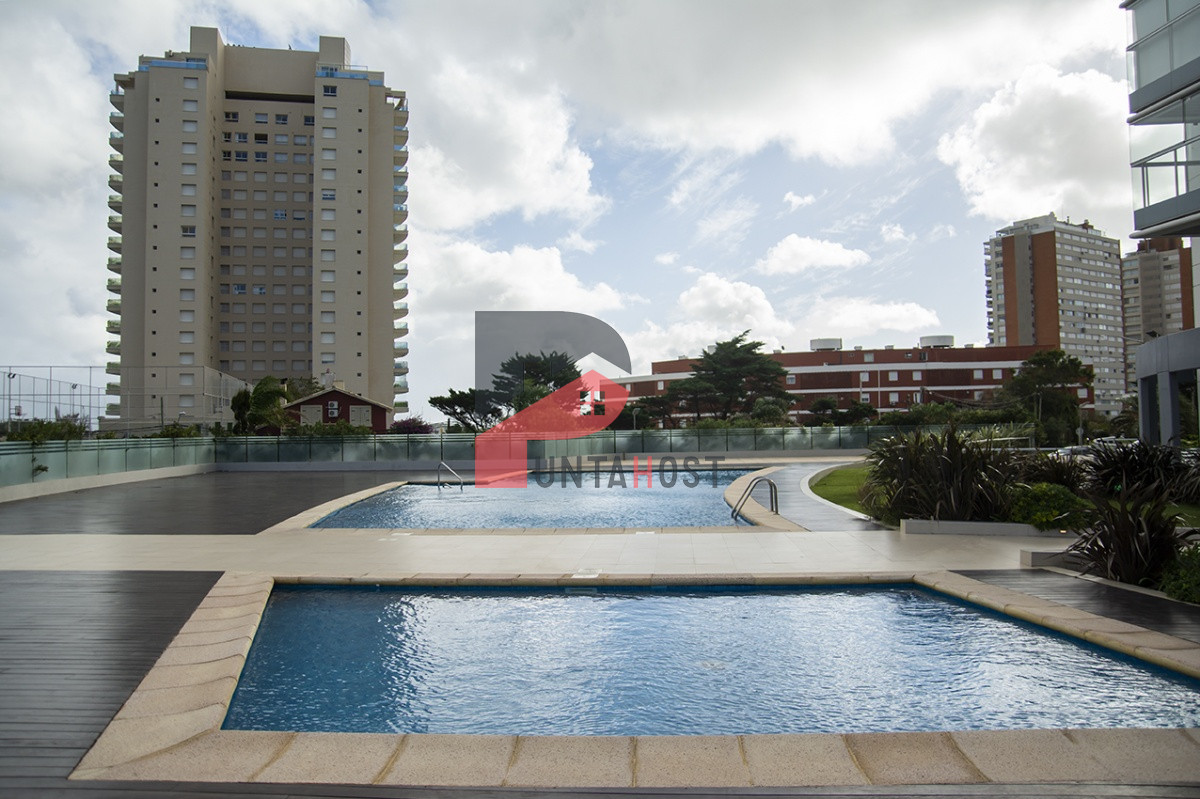 Apartamento ID.104 - Apartamento en venta de  2 dormitorios en Punta Del Este - Miami Boulevard