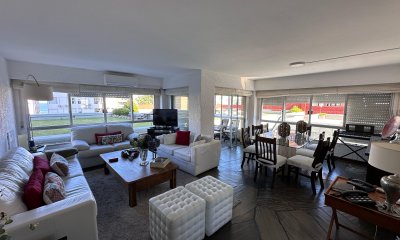 Venta de apartamento 2 dormitorios en Punta del Este, Peninsula