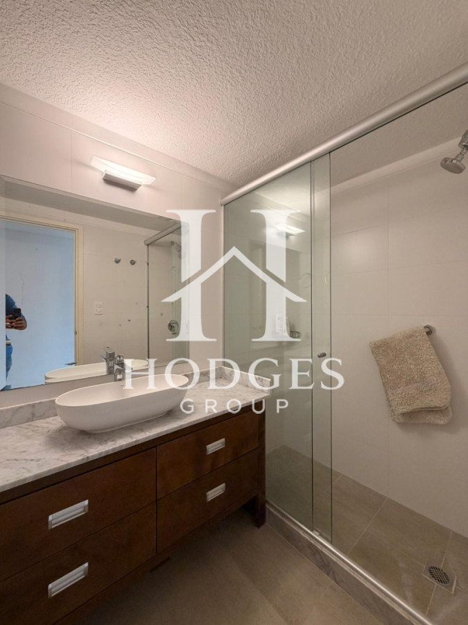 Apartamento ID.178 - Apartamento en peninsula con vistas hacia la bahia Punta del este