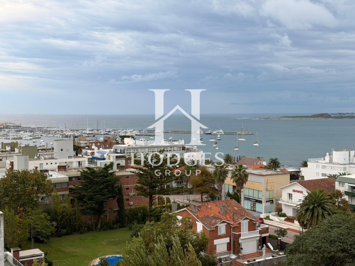 Apartamento ID.178 - Apartamento en peninsula con vistas hacia la bahia Punta del este