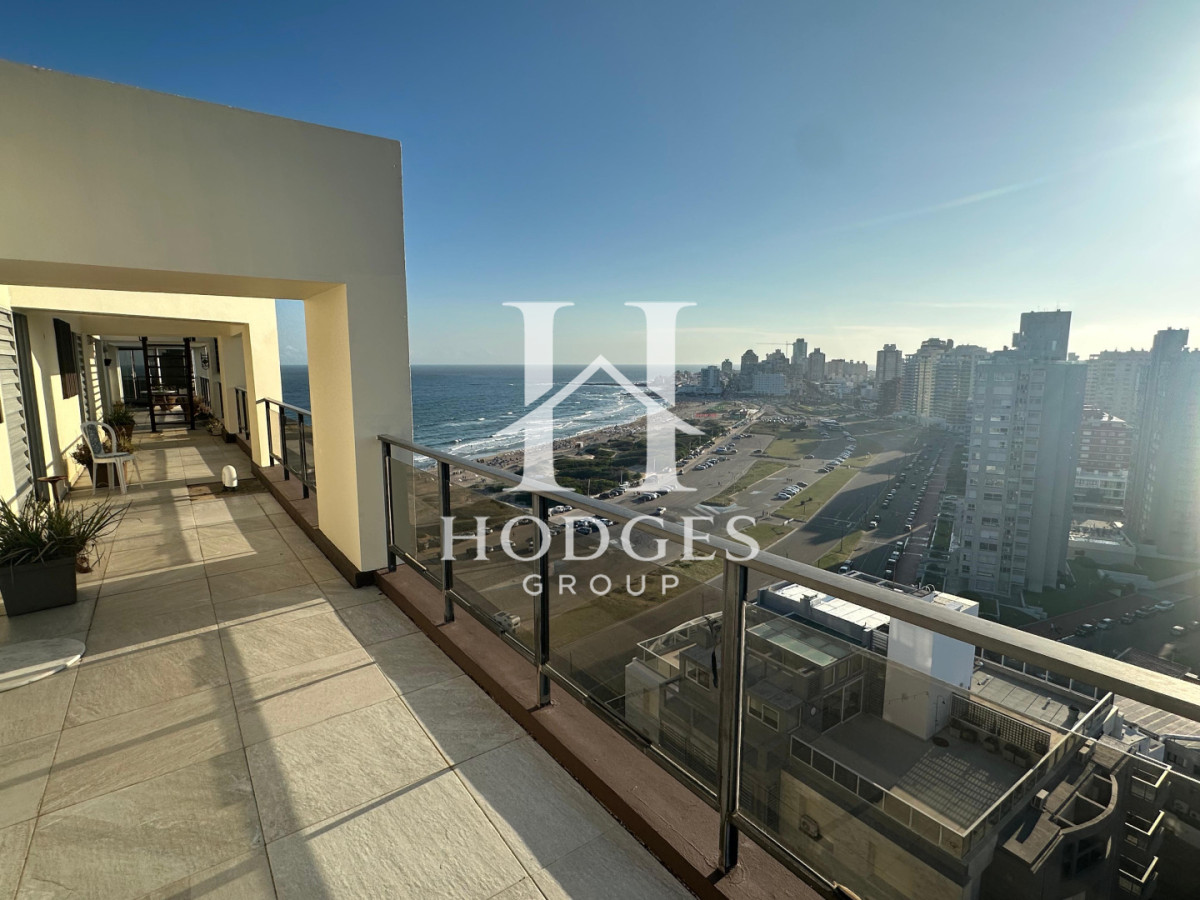 Apartamento ID.108 - Penthouse en venta en playa brava
