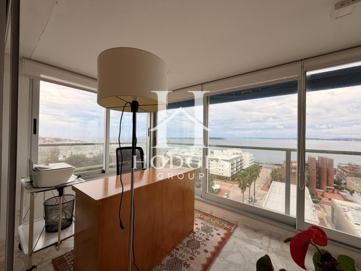 Apartamento ID.178 - Apartamento en peninsula con vistas hacia la bahia Punta del este