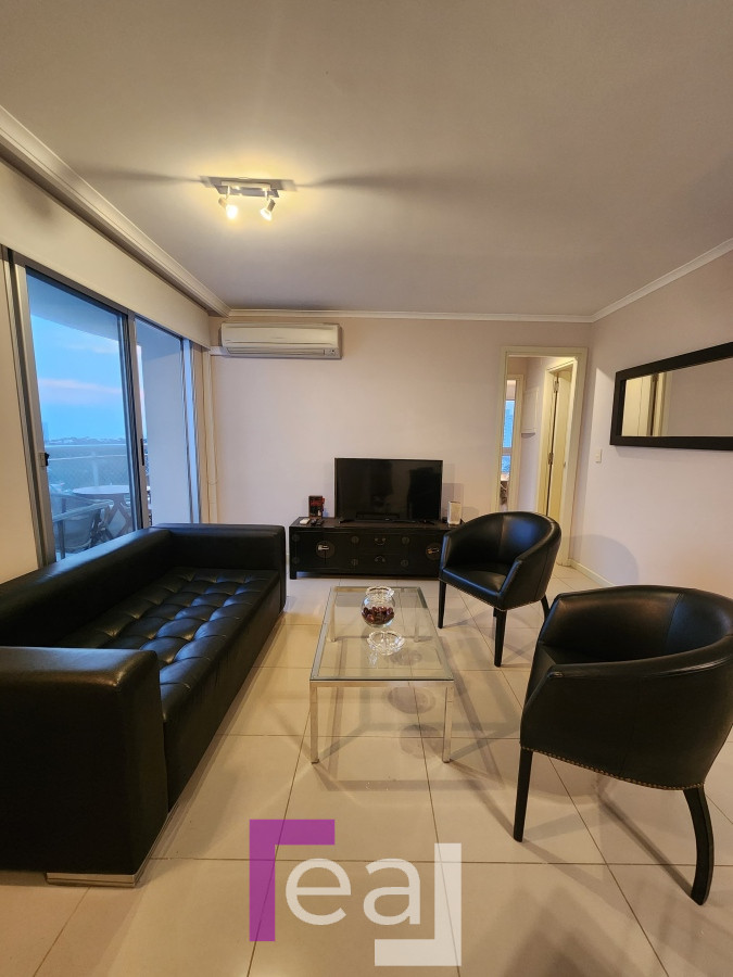 Apartamento ID.205 - Apartamento de 2 dormitorios en Brava. Punta del Este