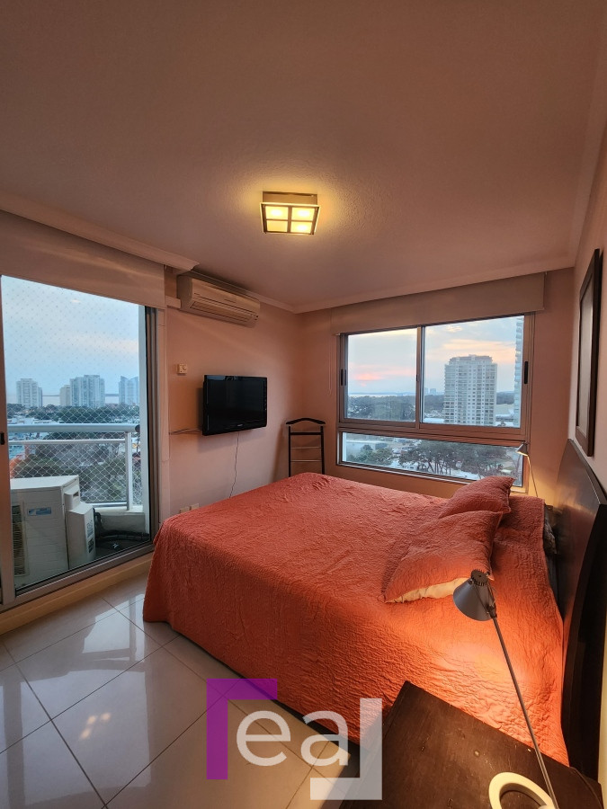Apartamento ID.205 - Apartamento de 2 dormitorios en Brava. Punta del Este