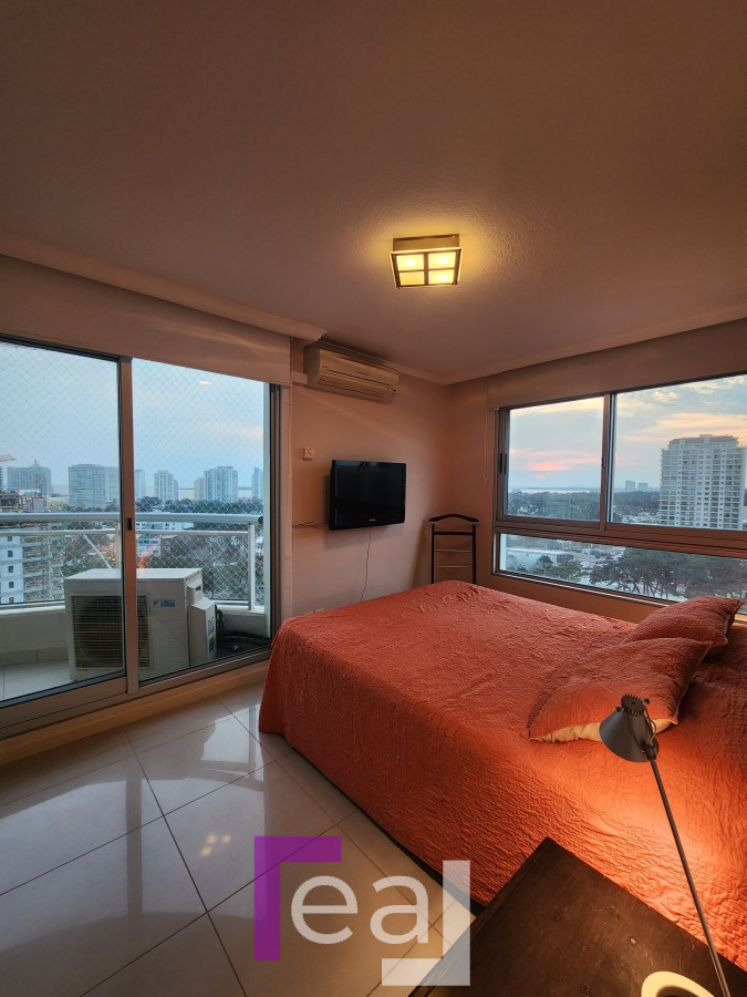 Apartamento ID.205 - Apartamento de 2 dormitorios en Brava. Punta del Este
