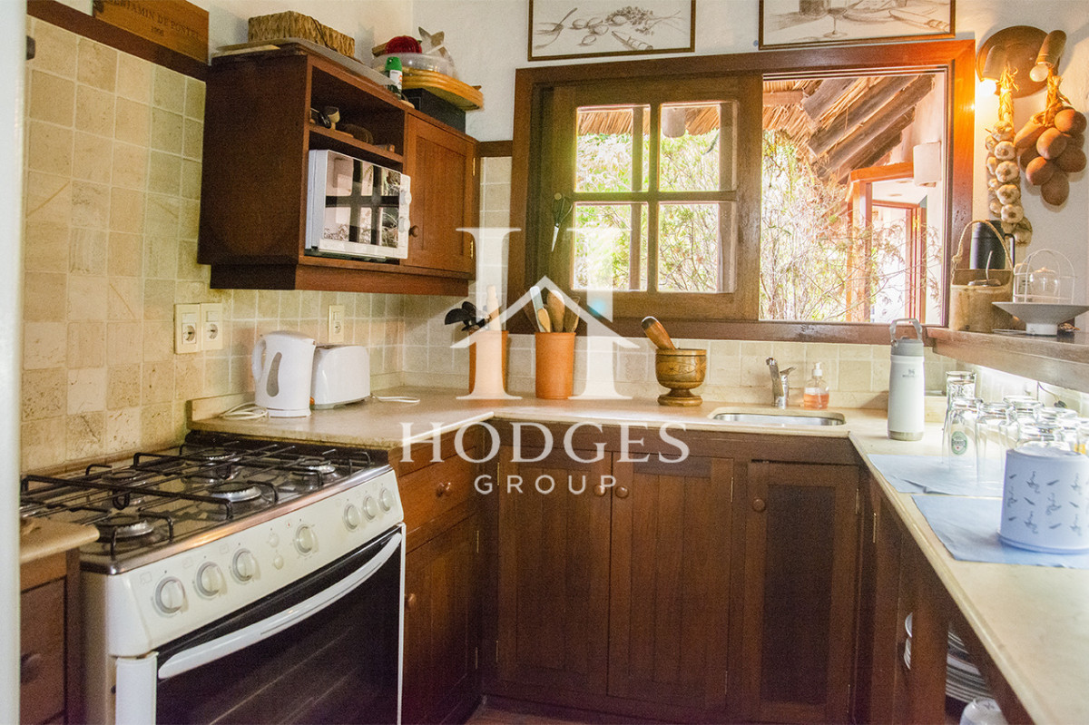 Casa ID.218 - En venta casa de 1 dormitorio con dependencia en Cantegril