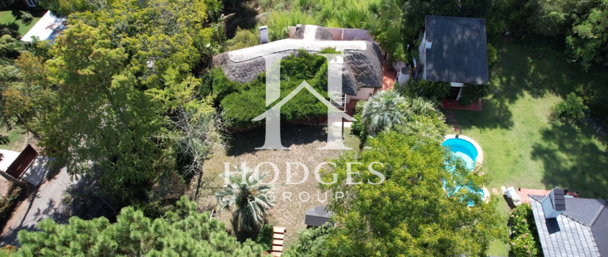 Casa ID.218 - En venta casa de 1 dormitorio con dependencia en Cantegril