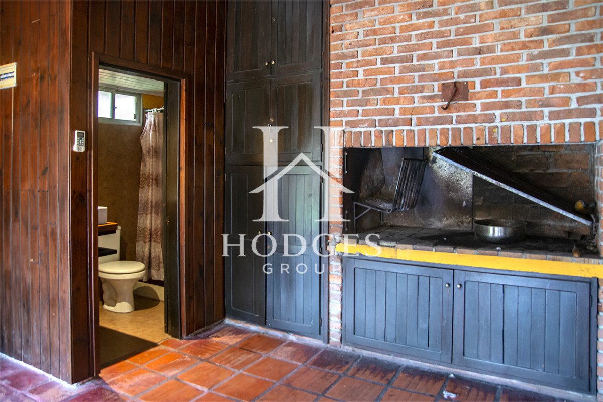 Casa ID.107 - En venta casa de 3 Dormitorios en Jardines de Córdoba con Barbacoa 