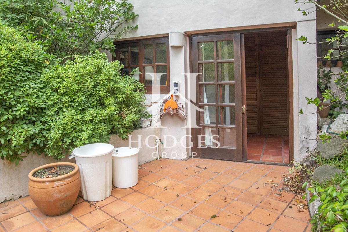 Casa ID.218 - En venta casa de 1 dormitorio con dependencia en Cantegril