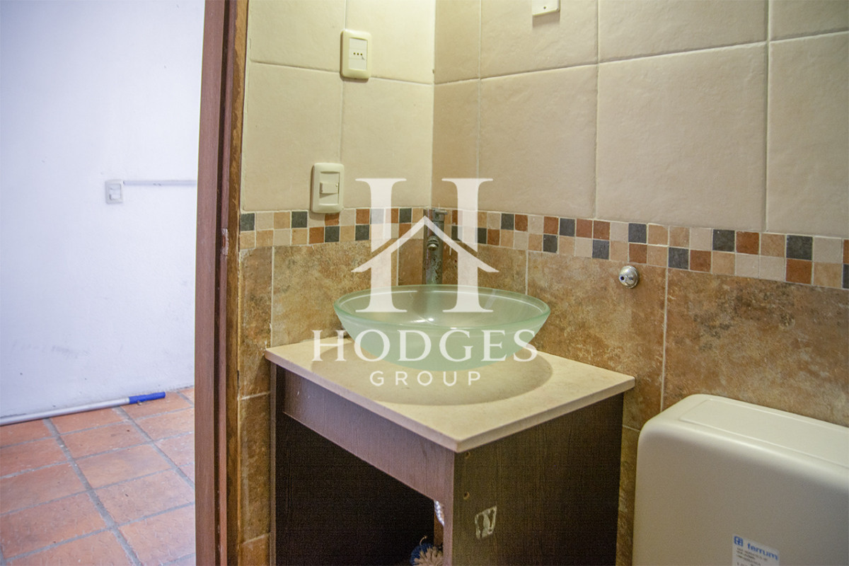 Casa ID.59 - Excelente chalet de 5 dormitorios en venta a pasos de Playa Mansa Punta del Este