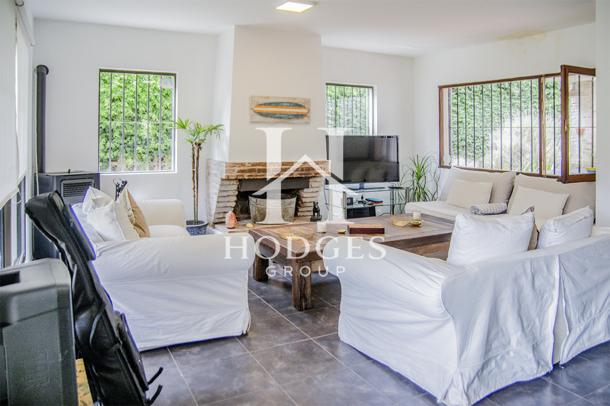 Casa ID.59 - Excelente chalet de 5 dormitorios en venta a pasos de Playa Mansa Punta del Este