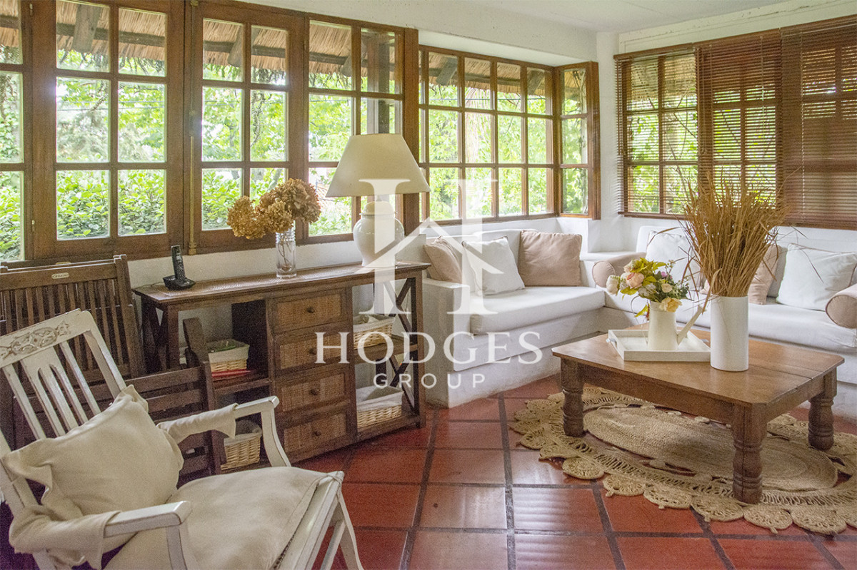 Casa ID.218 - En venta casa de 1 dormitorio con dependencia en Cantegril