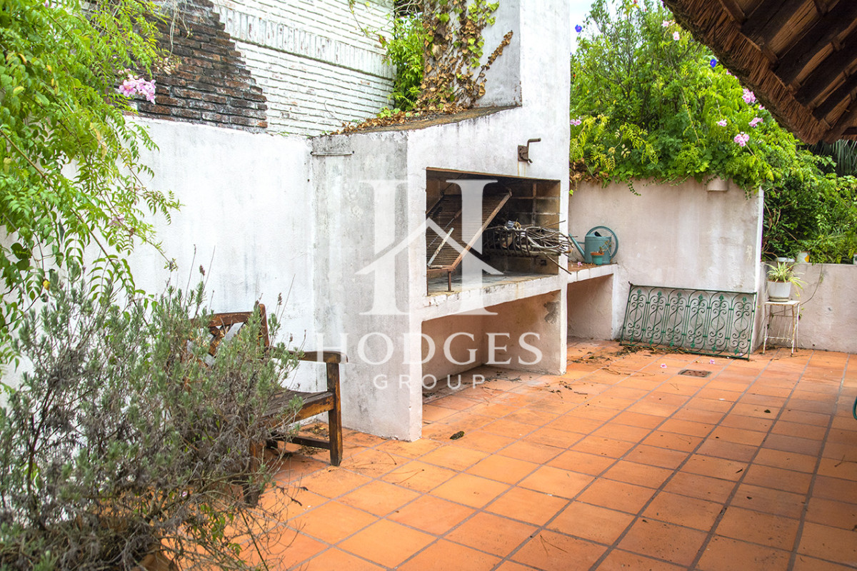 Casa ID.218 - En venta casa de 1 dormitorio con dependencia en Cantegril